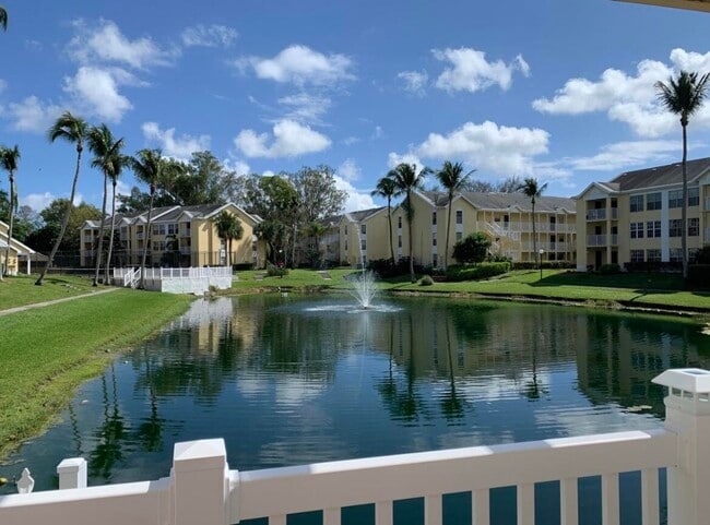 Building Photo - 6315 La Costa Dr