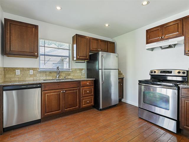 Building Photo - 3812 Lively Ln
