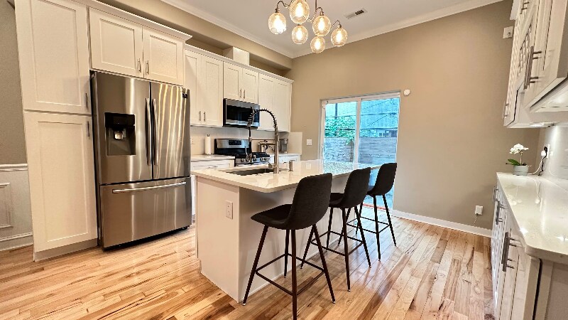 Building Photo - 1311 S Bouvier St