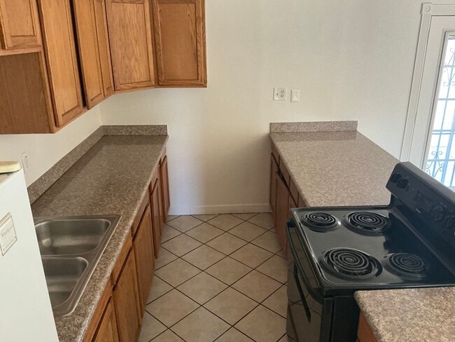 Building Photo - 1629 N 73rd Dr