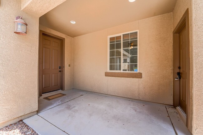 Building Photo - Live Large in Maricopa – Over 3,900 Sq Ft ...