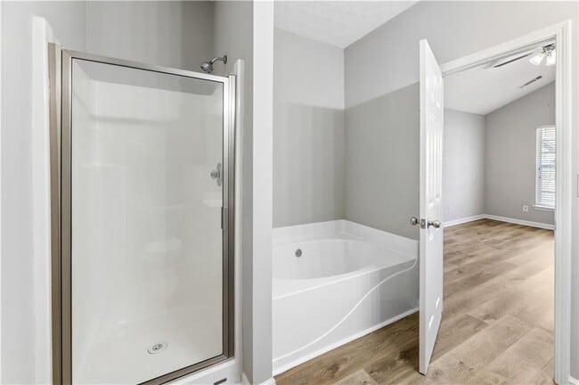 Building Photo - 4963 Vireo Dr