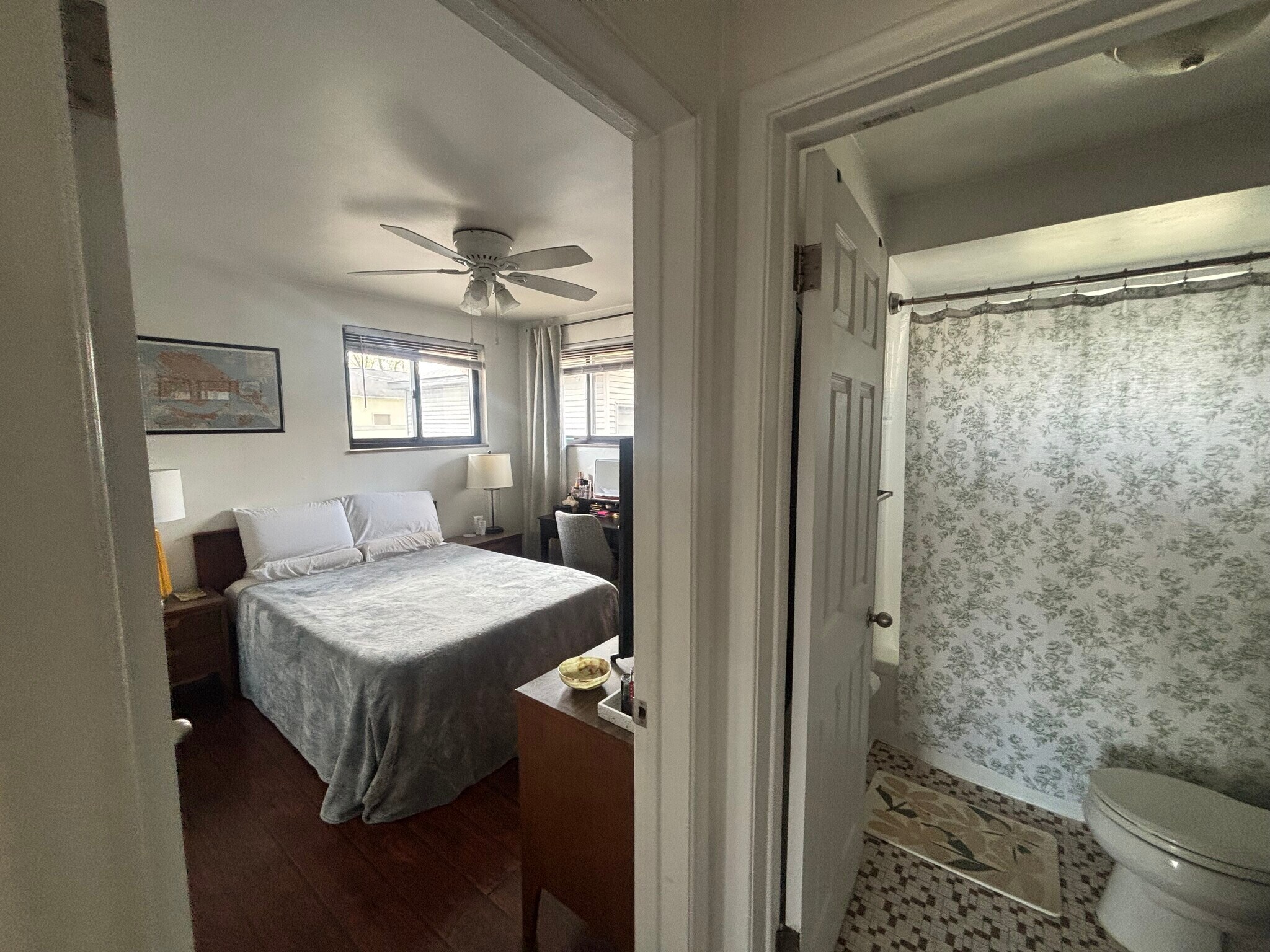 Building Photo - 219 W 12 Mile Rd