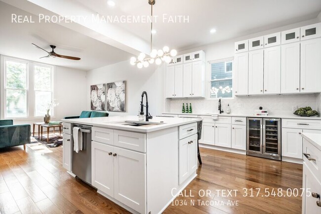 Building Photo - 1034 N Tacoma Ave