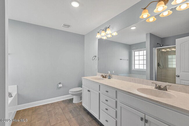 Building Photo - 203 Pastoral Ct