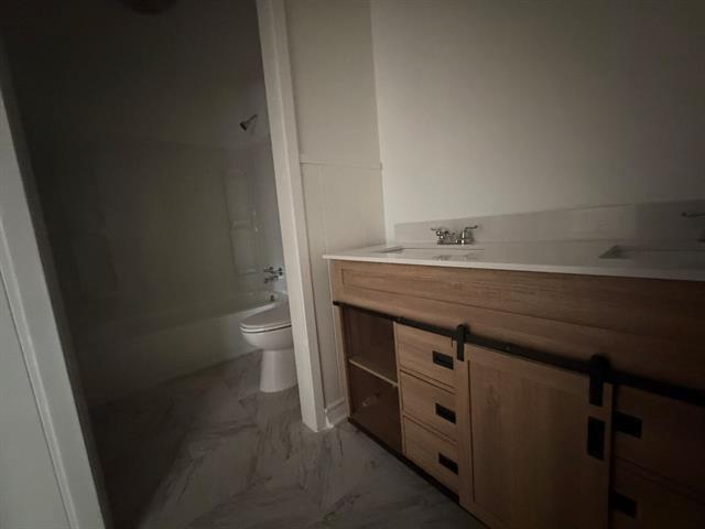 Building Photo - 1817 Belden St