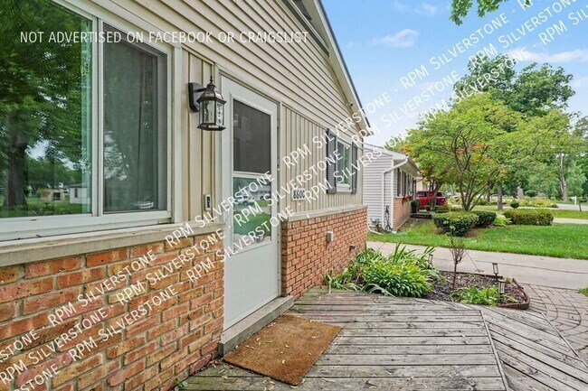 Building Photo - 8600 Russell-