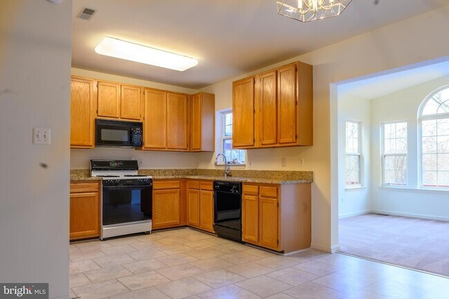 Building Photo - 3842 Koval Ln