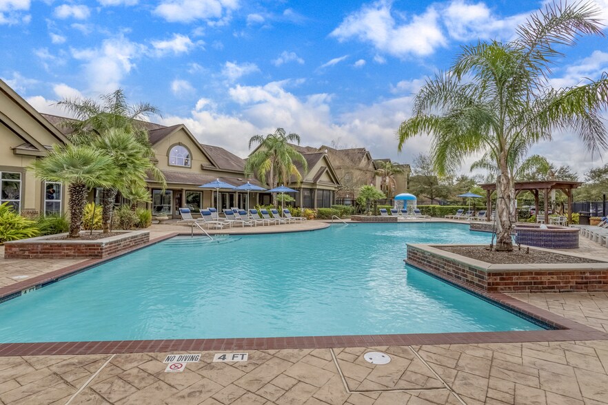 The Villas at Shadow Creek Apartments 2020 Business Center Dr