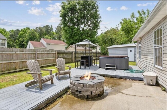 Building Photo - 1246 Woods Way