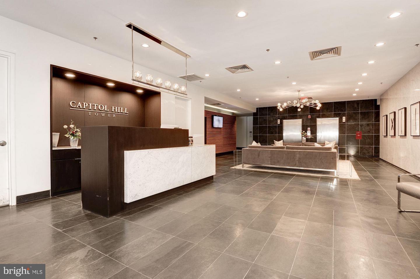 Concierge - 1000 New Jersey Ave SE