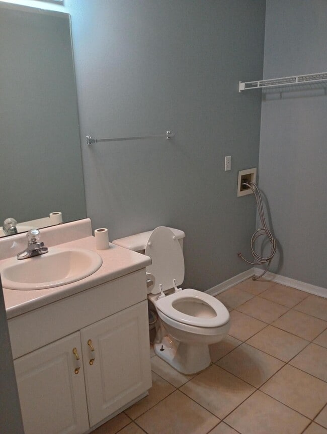 Building Photo - 129 Noblat Dr