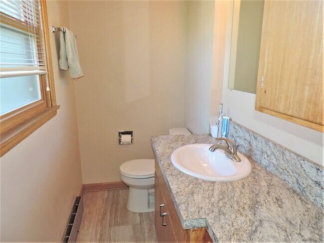 Building Photo - $2,200 | 3 Bedroom, 3 Bathroom House | Pet Friendly* | Available for August 1st, 2026 Move In!