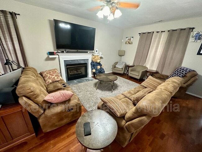 Building Photo - 106 Quail Run Ct