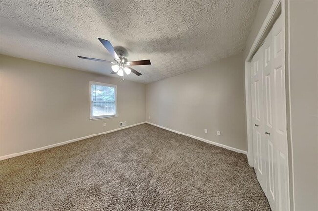 Building Photo - 77 Breckenridge Dr