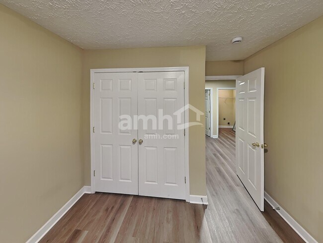 Building Photo - 3505 Bent Wood Ct