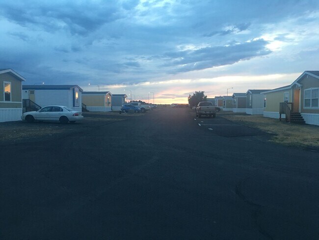 Building Photo - Nice manufactured home in North Pointe.