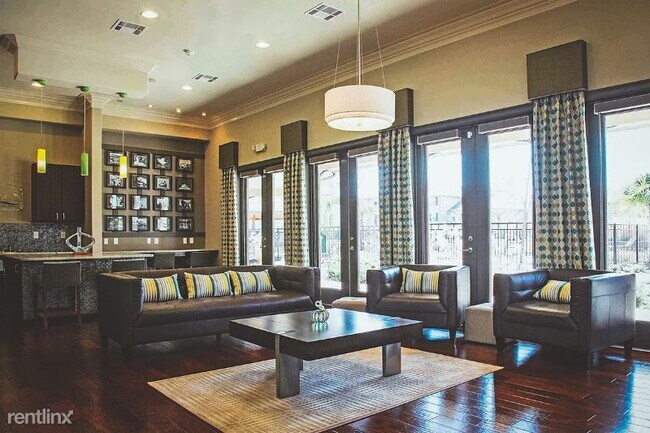 Building Photo - 2 br, 2 bath Apartment - 2020 Valley View Ci