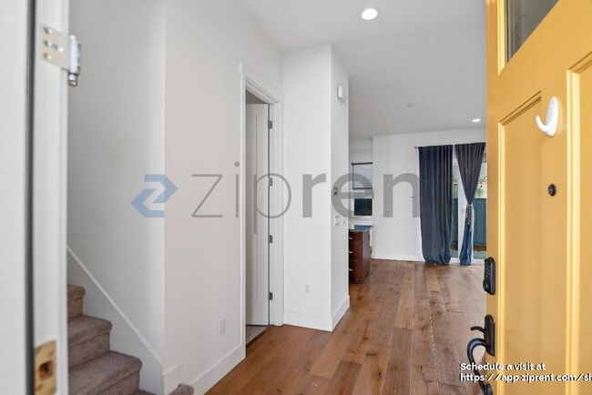 Building Photo - 8436 Compass Wy