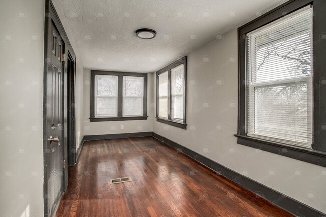 Building Photo - 4405 Bellefontaine Ave