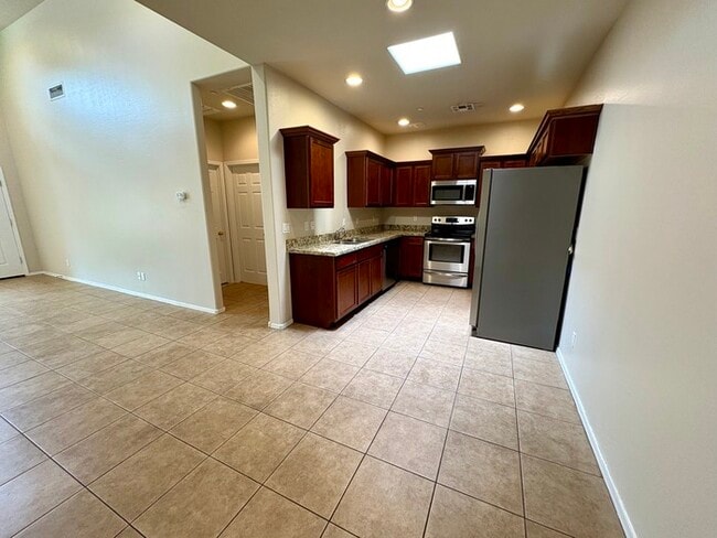 Building Photo - 8940 W Olive Ave