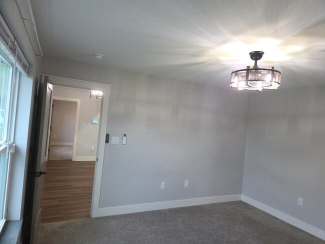 Building Photo - 7106 James Madison Way