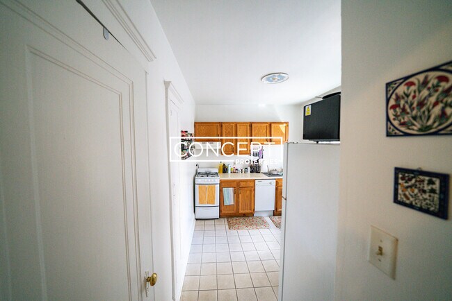 Building Photo - 56 Selkirk Rd