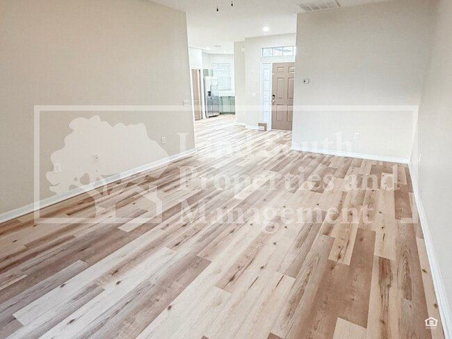 Building Photo - 5014 Yellowtop Loop