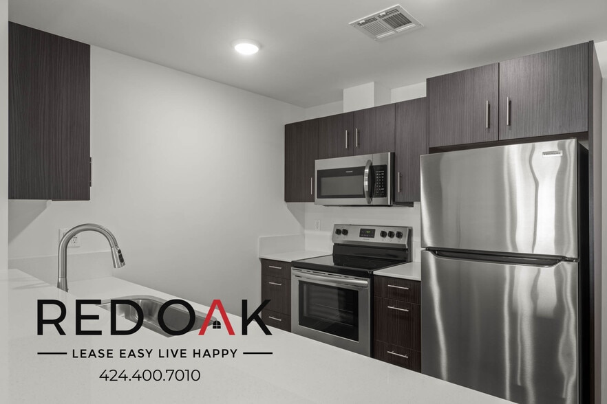 Building Photo - 218 S. Occidental-208