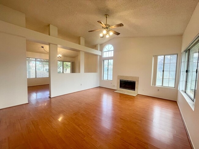 Building Photo - COMING SOON! 3 Bedroom 2 Bathroom Home in Golden Sun Estates!