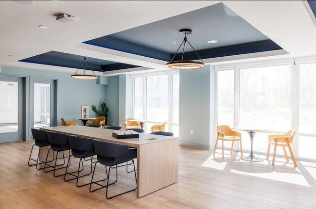 Building Photo - 1038 John F. Kennedy Blvd