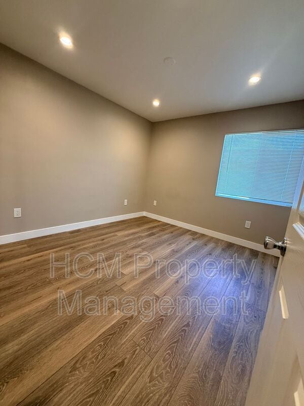 Building Photo - 874-876 North Orange St