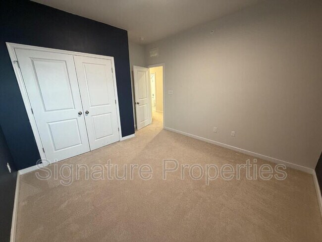 Building Photo - 14469 Hancock Towns Dr