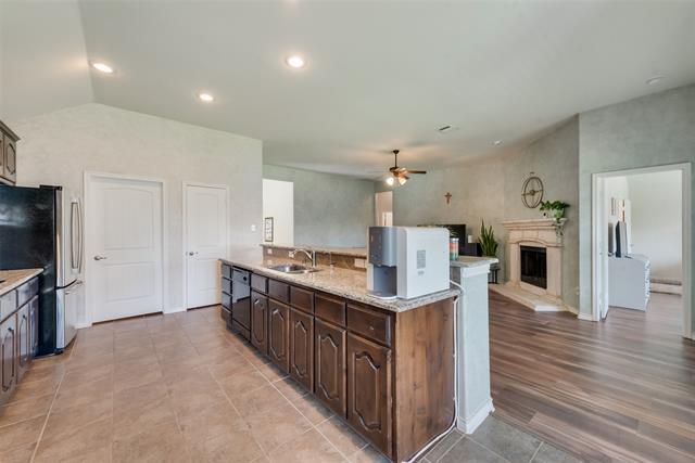 Building Photo - 10413 Canyon Lake View