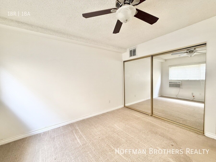 Building Photo - 4860 Van Noord Ave