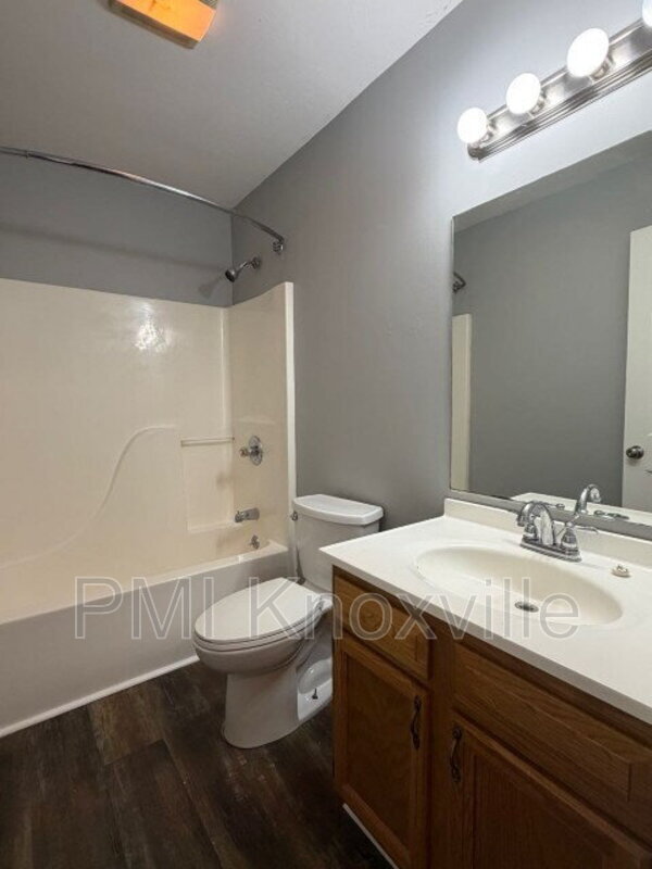 Building Photo - 4136 Larigo Dr