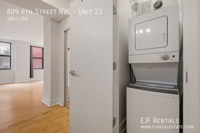 Building Photo - 809 6th St NW