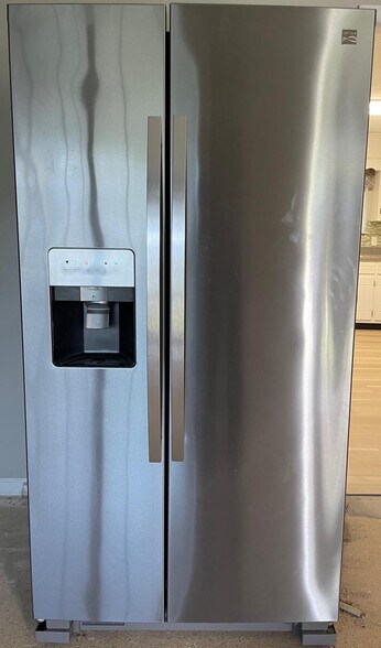 Refrigerator - 1936 Ashmore Ave