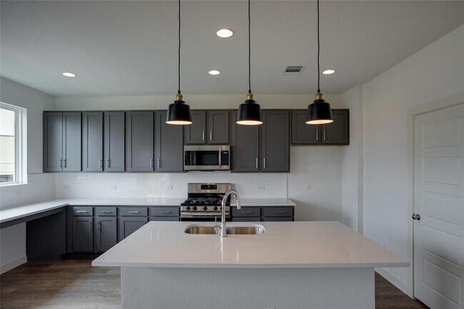 Building Photo - 5160 N A.W. Grimes Blvd