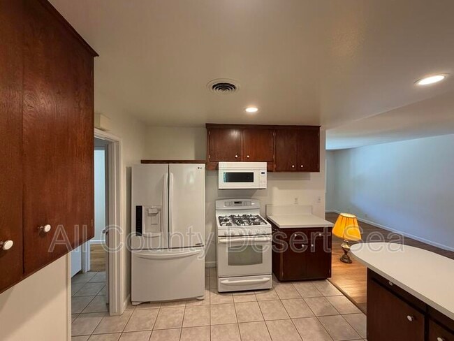 Building Photo - 10250 Masterson Rd