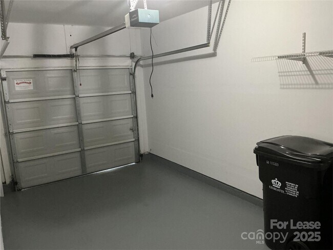 Building Photo - 16952 Commons Creek Dr