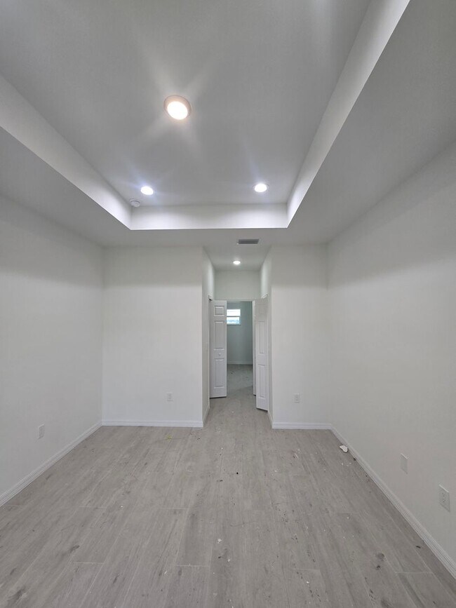 Building Photo - COMING SOON-BRAND NEW CONSTRUCTION-LARGE C...