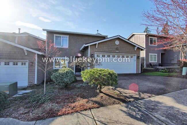 Building Photo - 3 Bed, 3 Baths Home in Cedar Mill