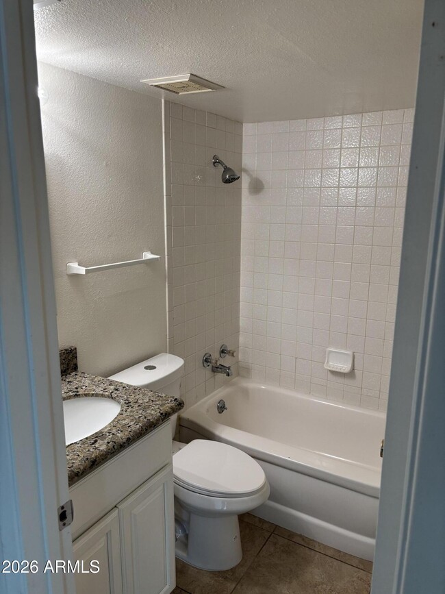 Building Photo - 4111 E Camelback Rd