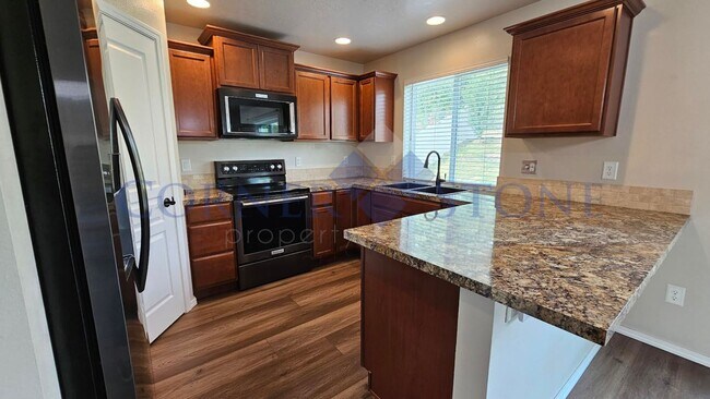 Building Photo - Beautiful Home in Star with RV Parking!