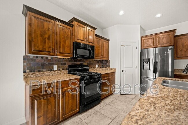 Building Photo - 3782 Brade Lane