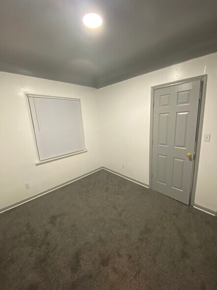 Building Photo - 21 Bellevue St