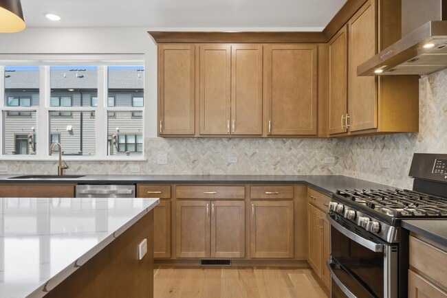 Building Photo - 8367 Mulberry Ave