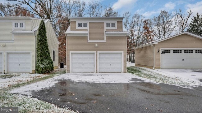 Building Photo - 1833 Drew St