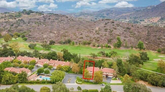 Building Photo - Beautifully Updated & Remodeled Townhome on the Pala Mesa Golf Course in Fallbrook!